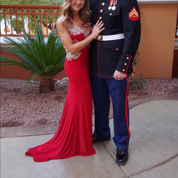 Red beaded ball/prom dress - Picture 1 of 2